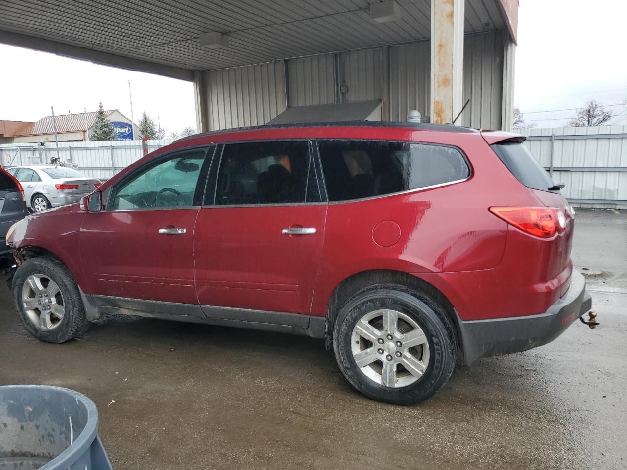 2011 Chevrolet Traverse - Image 2