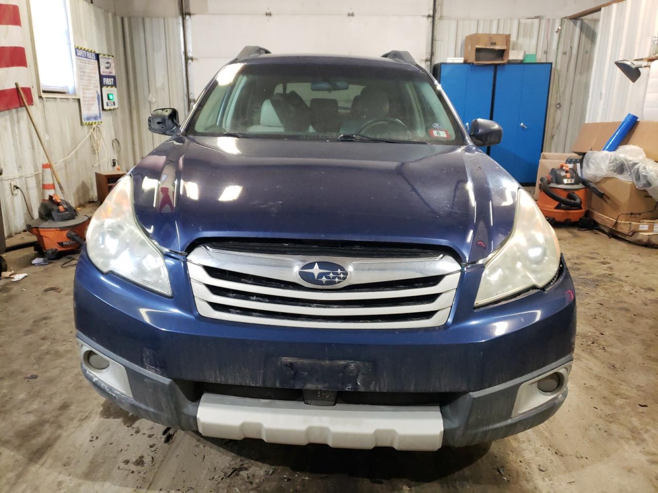 2011 Subaru Outback - Image 5