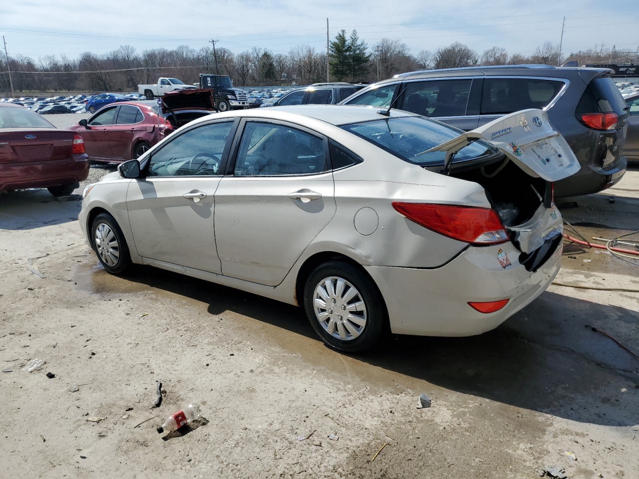 2015 Hyundai Accent - Image 2