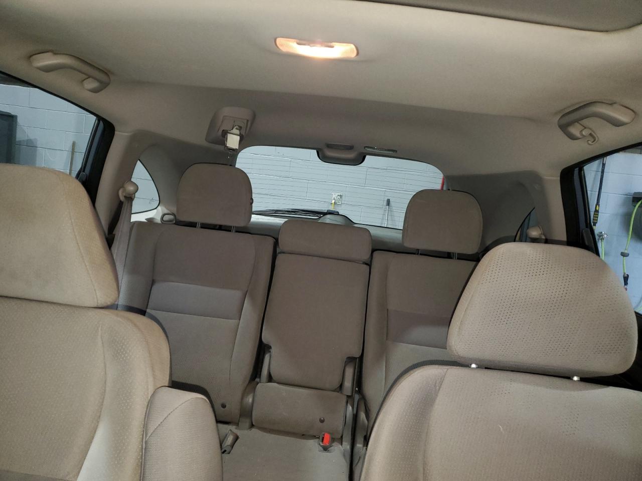 2010 Honda CR-V - Image 10