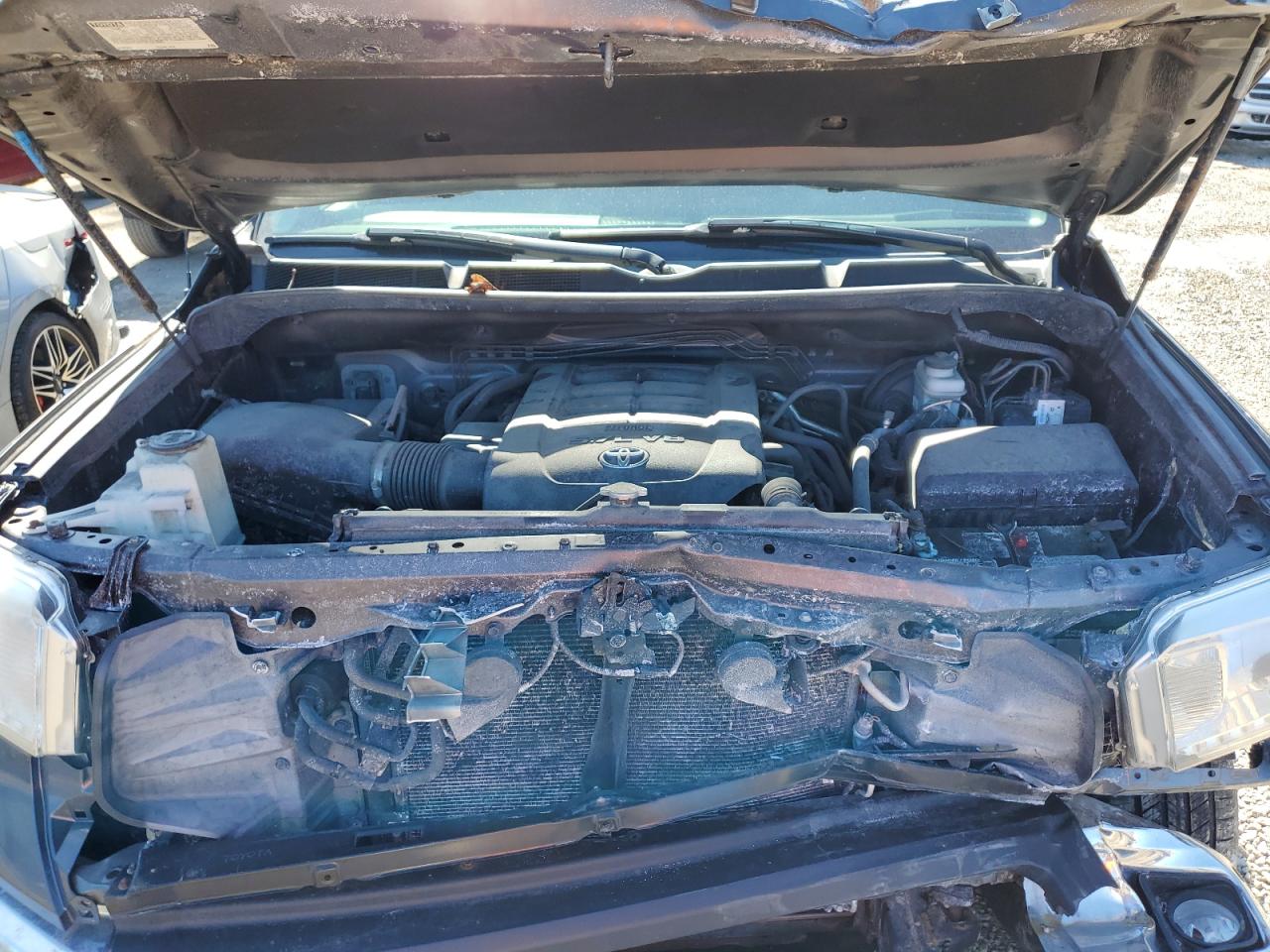 2016 Toyota Tundra - Image 11