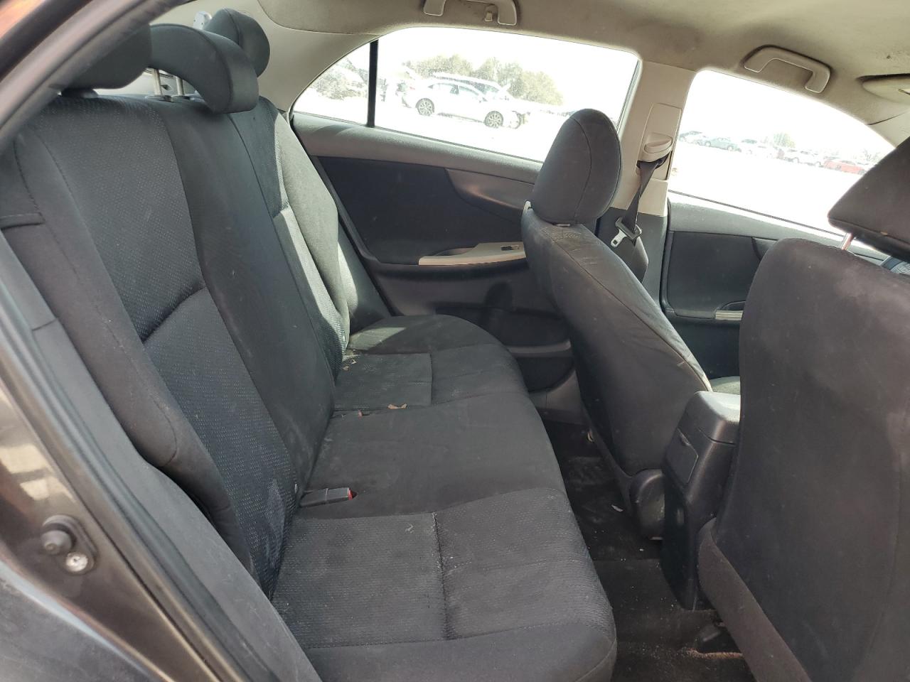2010 Toyota Corolla - Image 10