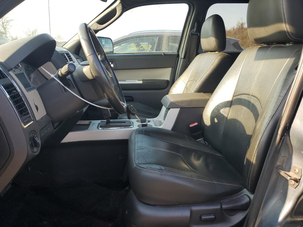 2010 Mercury Mariner - Image 7
