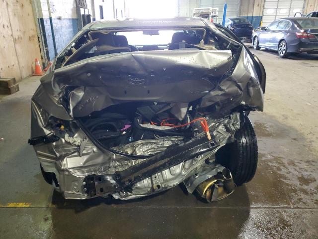  TOYOTA COROLLA 2016 Srebrny