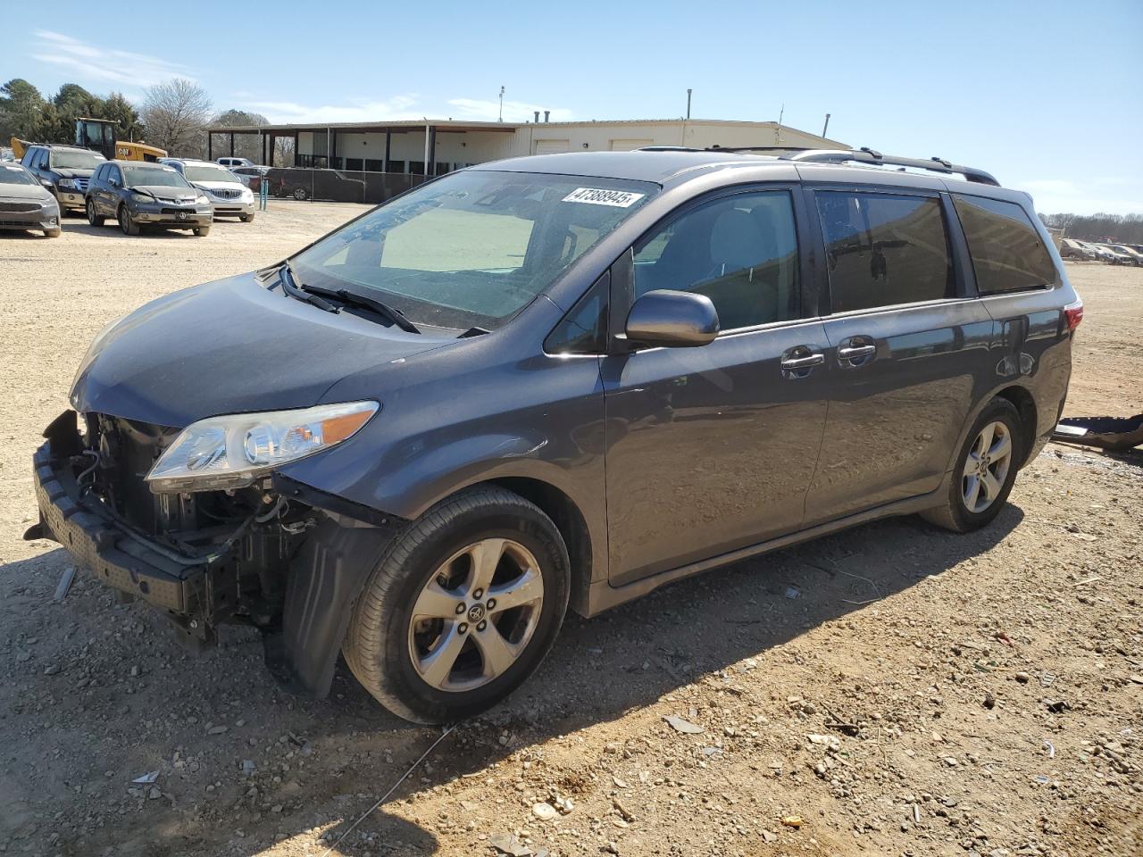 2018 Toyota Sienna Le for Sale in Tanner, AL - Front End