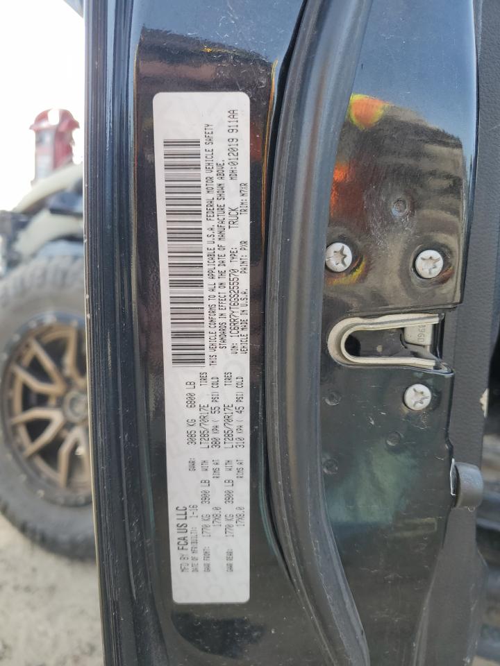 2016 RAM 1500 - Image 12