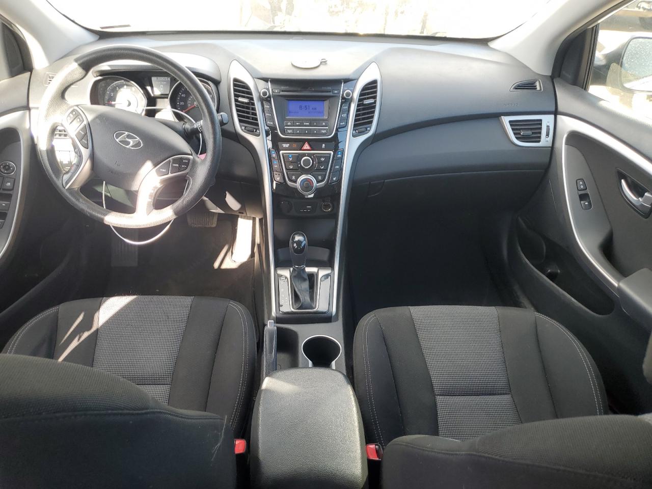 2015 Hyundai Elantra - Image 8