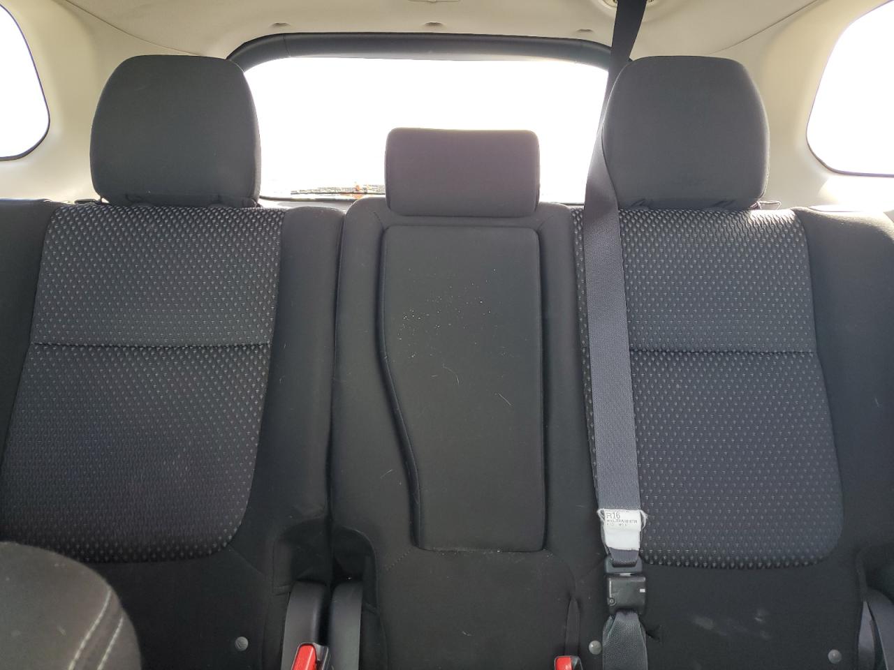 2016 Mitsubishi Outlander - Image 10