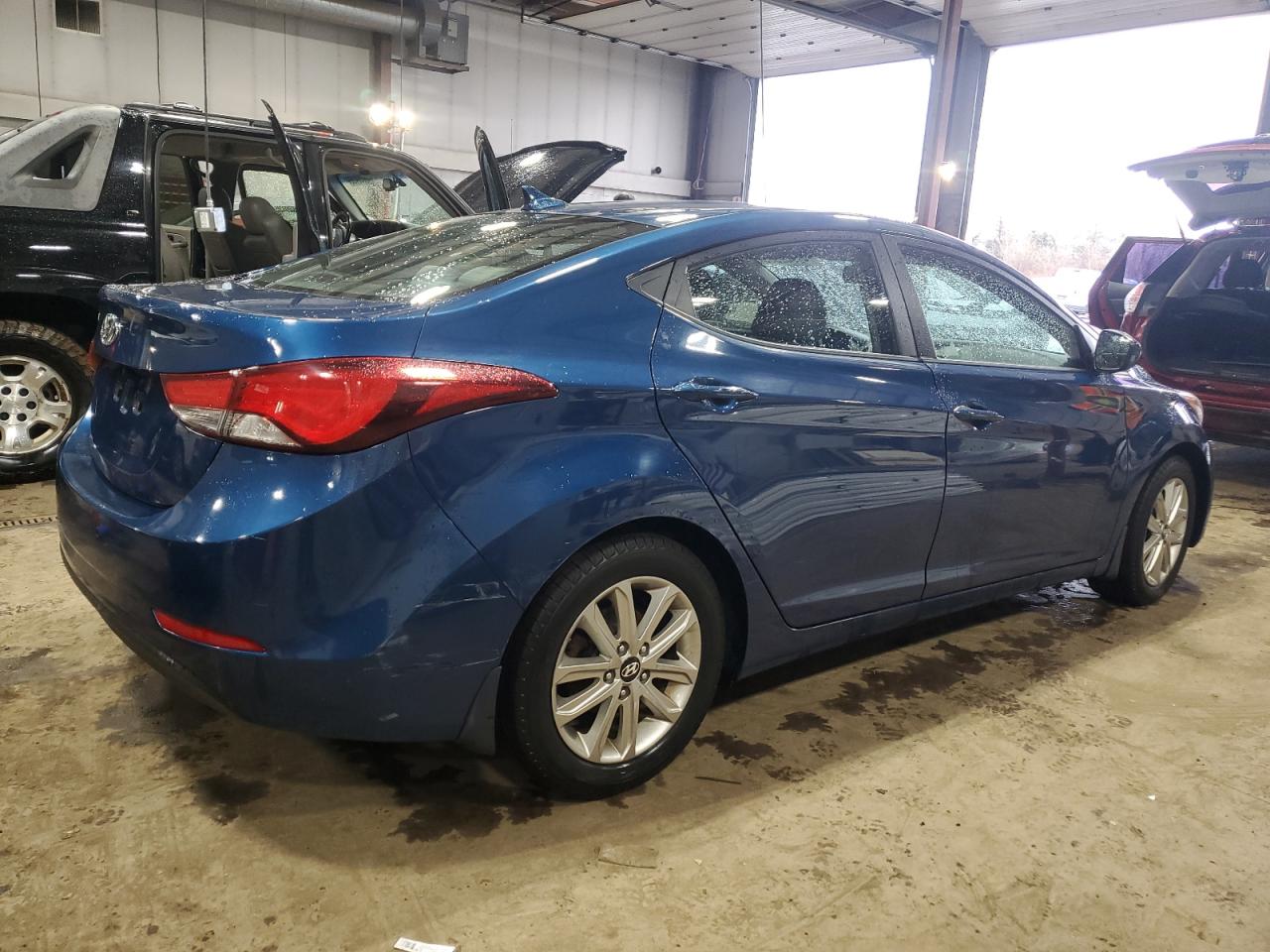 2014 Hyundai Elantra - Image 3