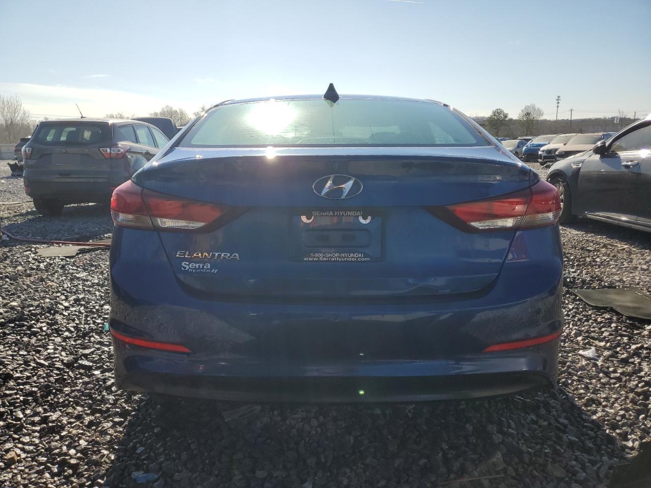 2018 Hyundai Elantra - Image 6