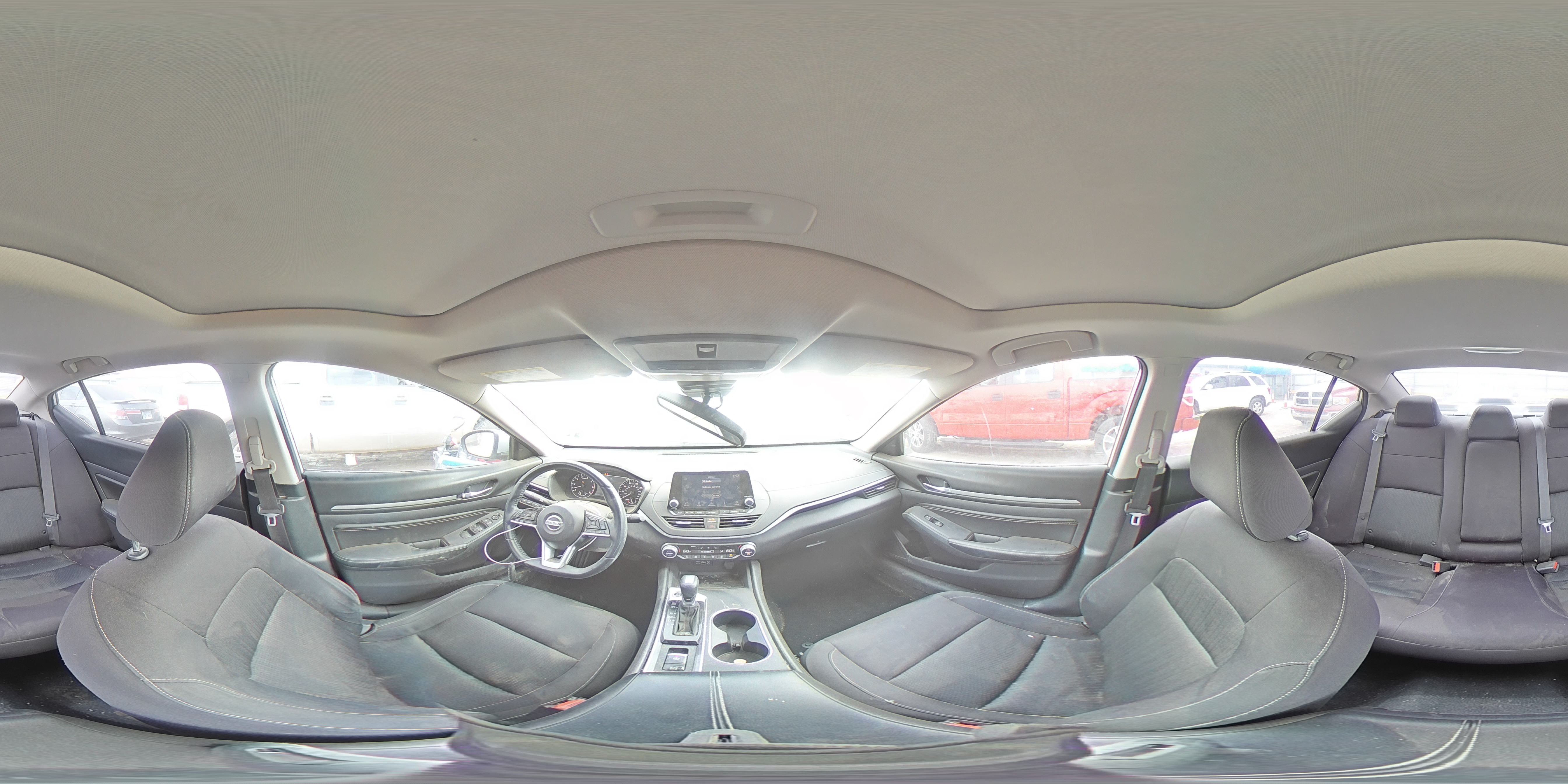 2019 Nissan Altima - Image 13