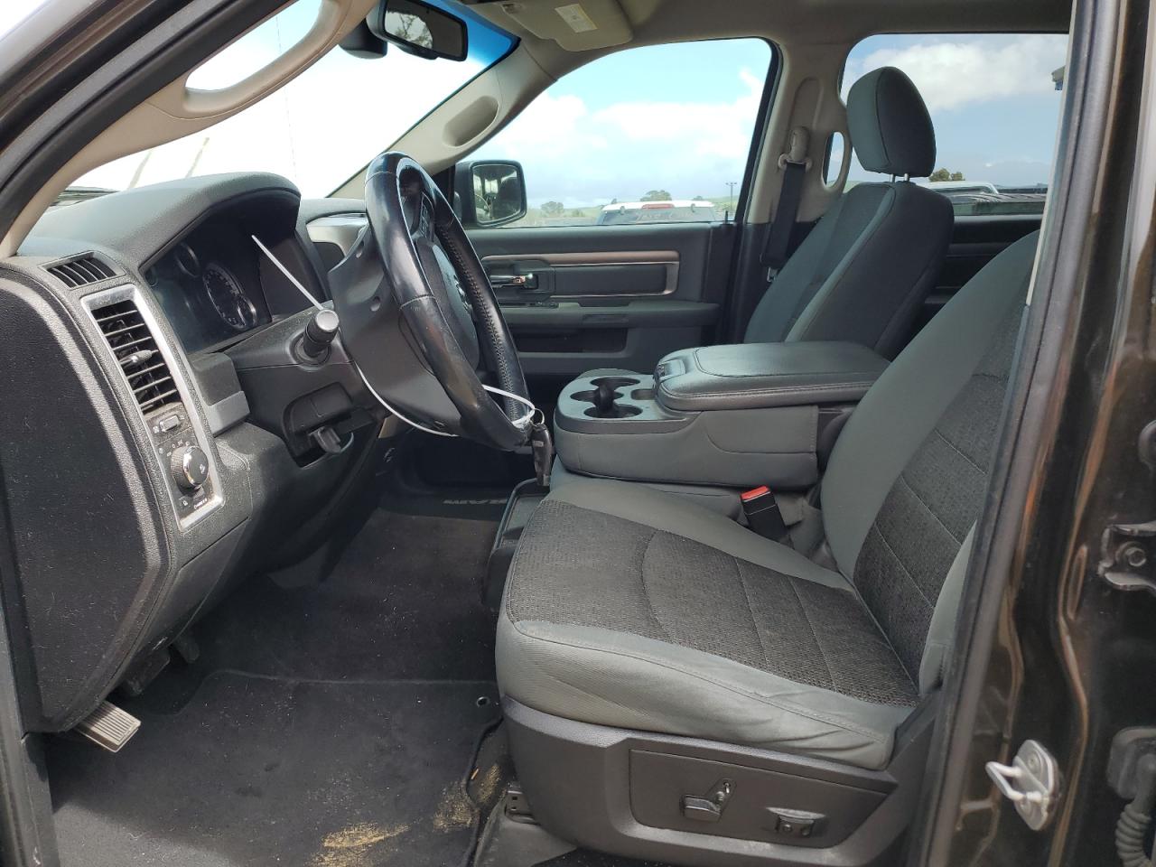 2014 RAM 1500 - Image 7