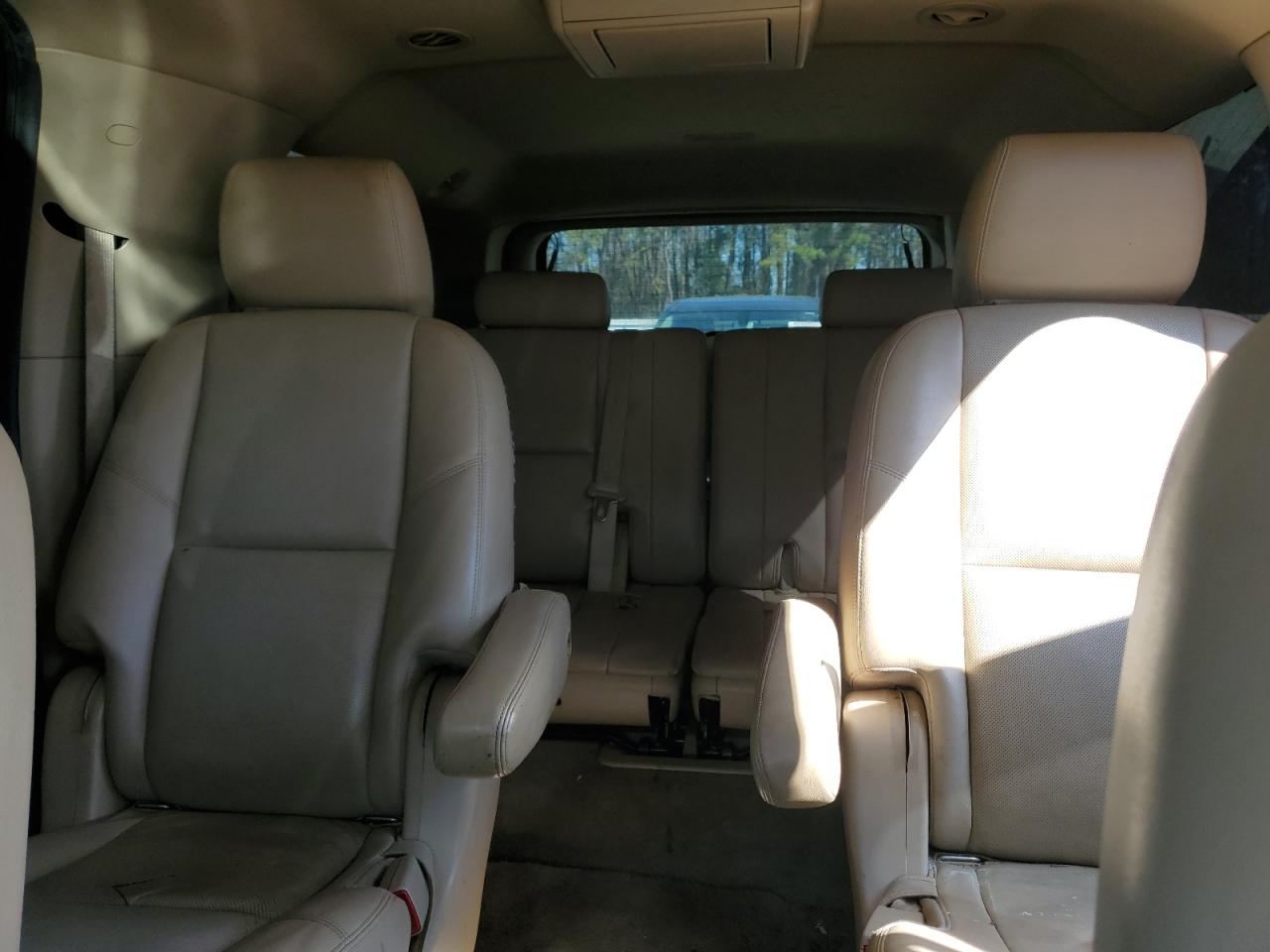 2013 GMC Yukon - Image 10