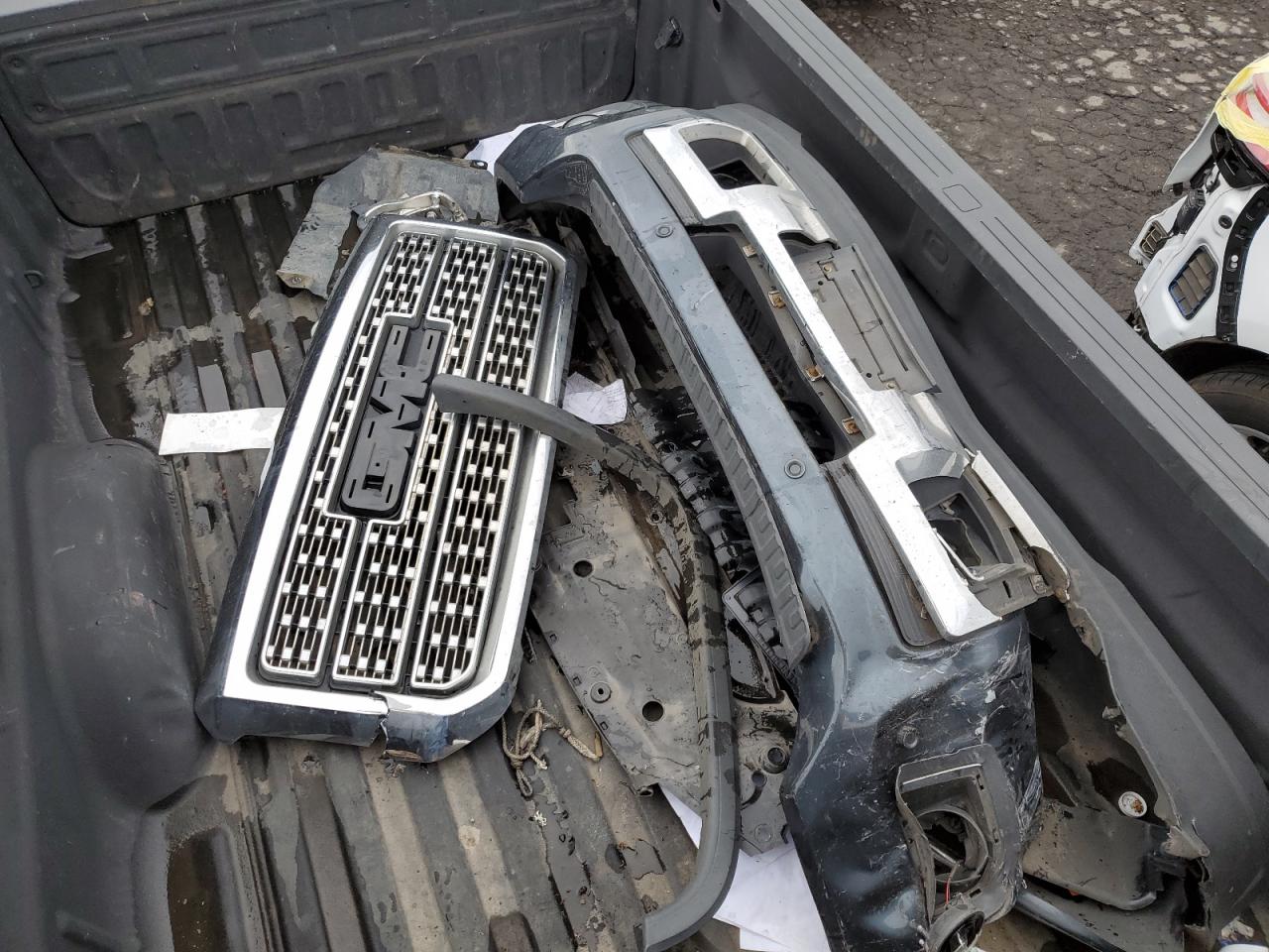 2019 GMC Sierra - Image 12