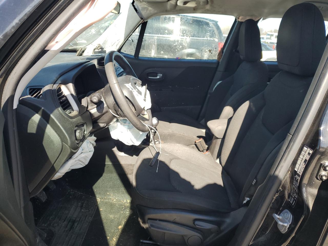 2017 Jeep Renegade - Image 7