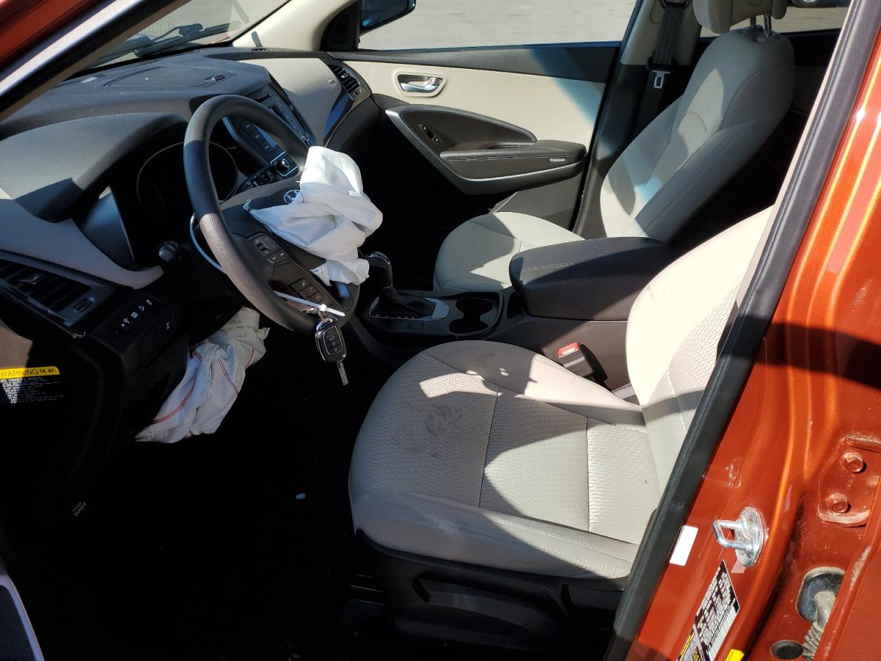 2017 Hyundai Santa Fe - Image 7