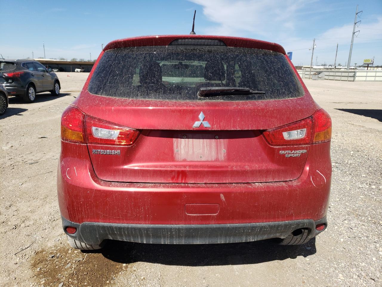 2015 Mitsubishi Outlander - Image 6