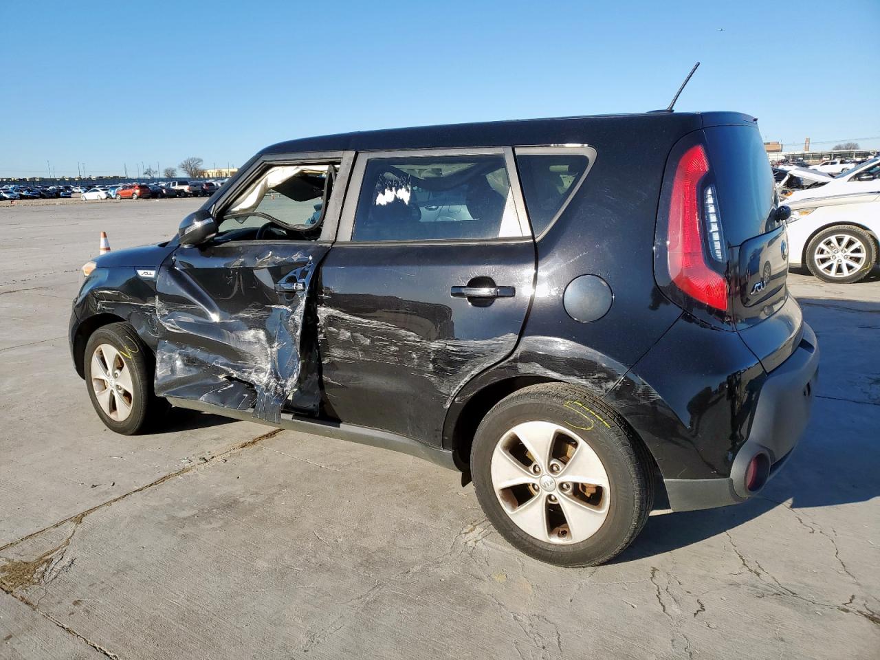 2016 Kia Soul - Image 2