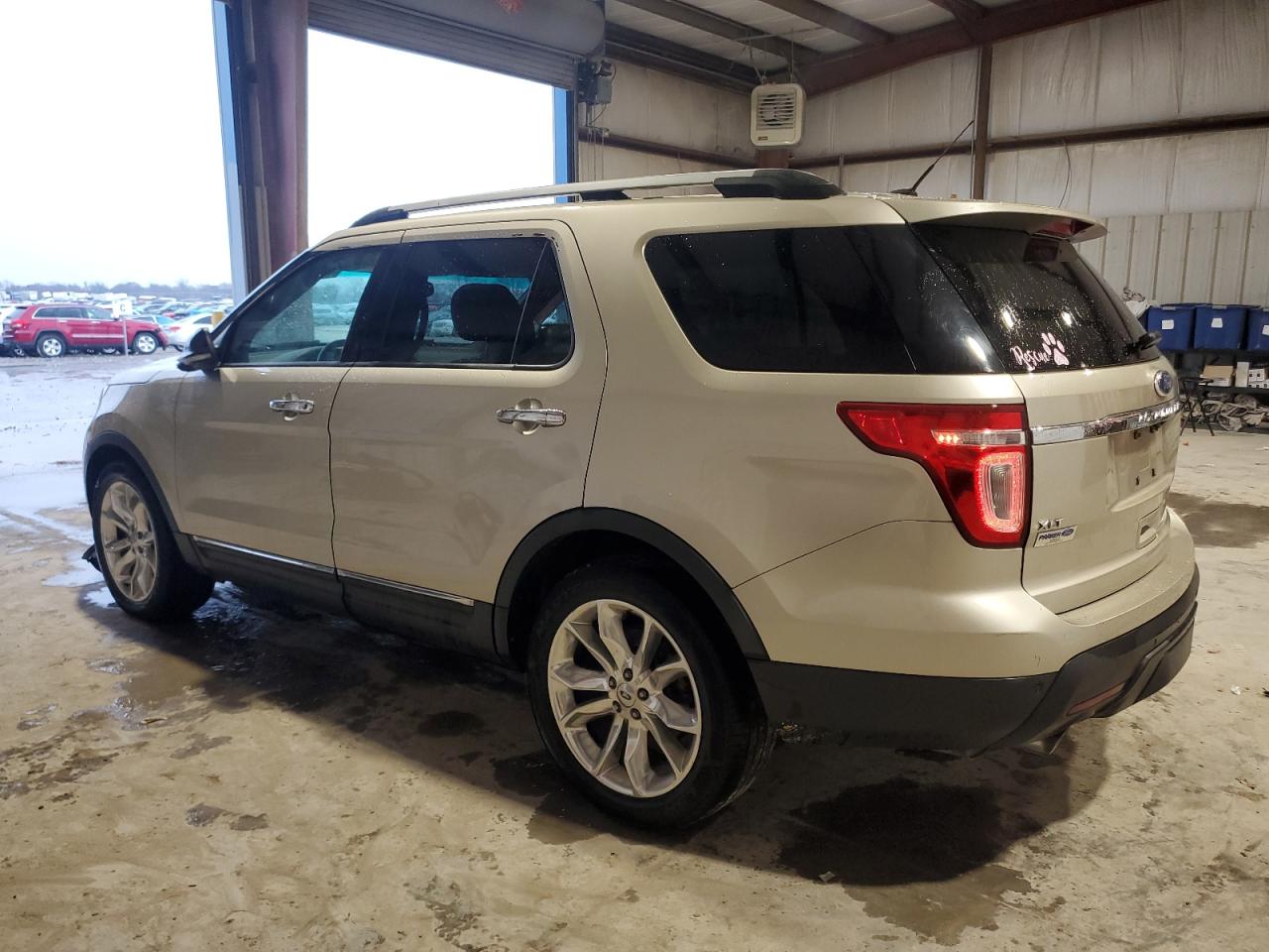 2011 Ford Explorer - Image 2