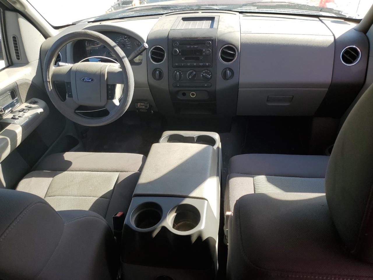 2004 Ford F-150 - Image 8