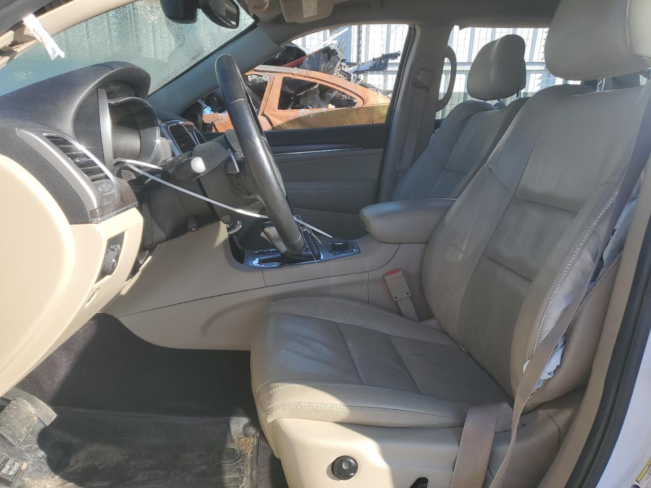 2018 Jeep Grand Cherokee - Image 7