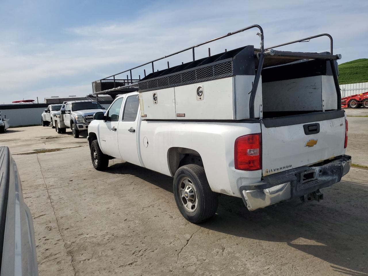 2011 Chevrolet Silverado - Image 2