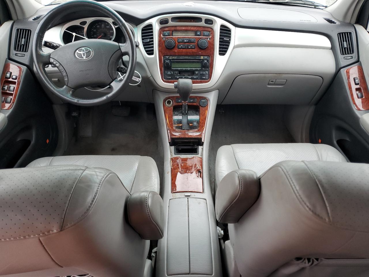 2005 Toyota Highlander - Image 8
