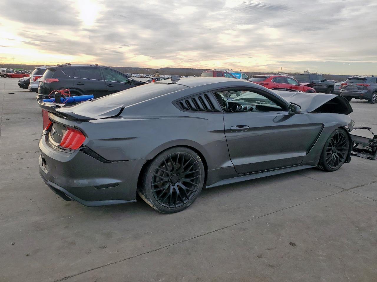 2020 Ford Mustang - Image 3