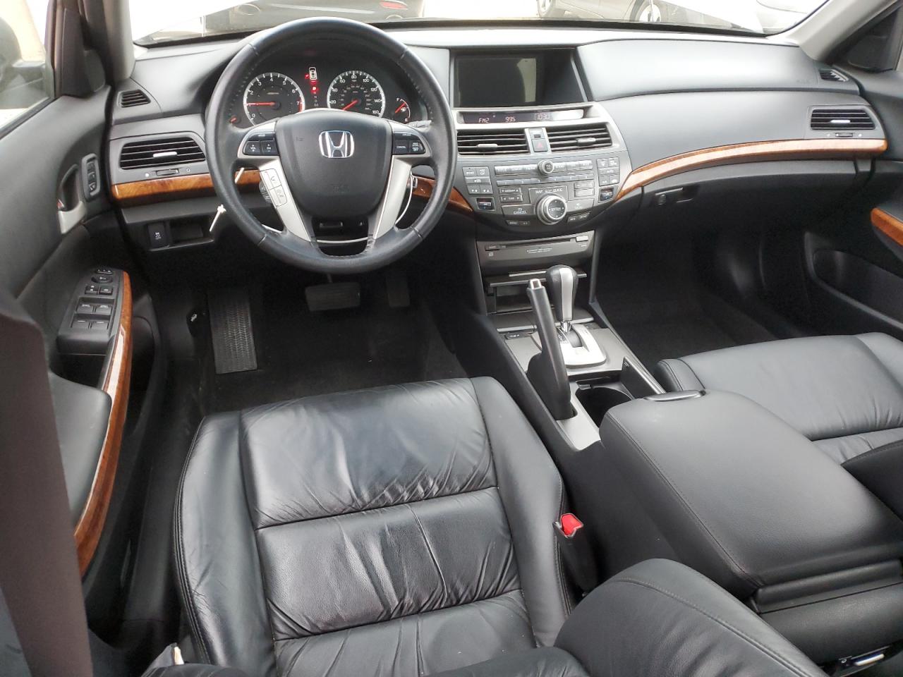2011 Honda Accord - Image 8