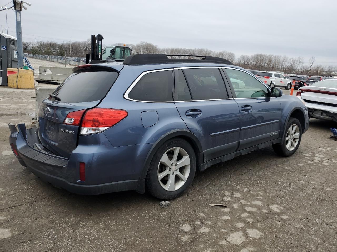 2014 Subaru Outback - Image 3