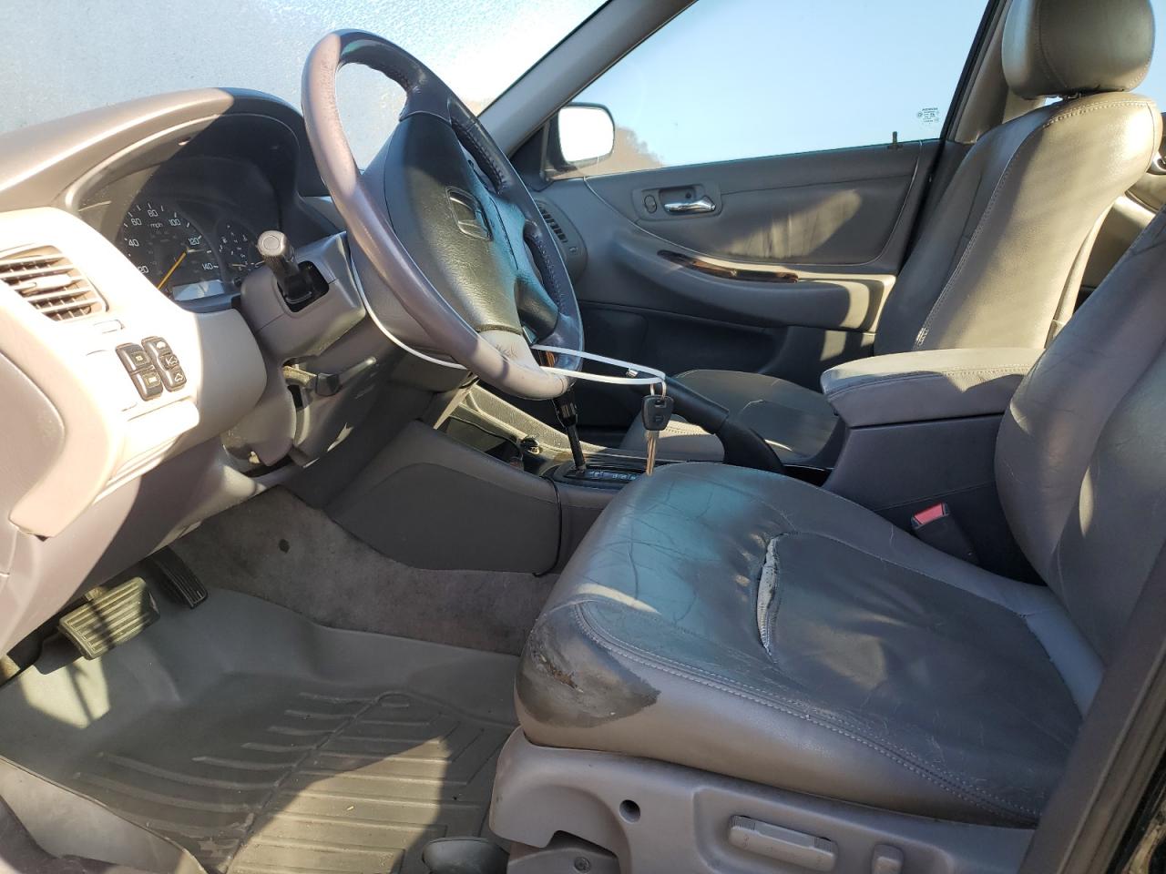 2001 Honda Accord - Image 7