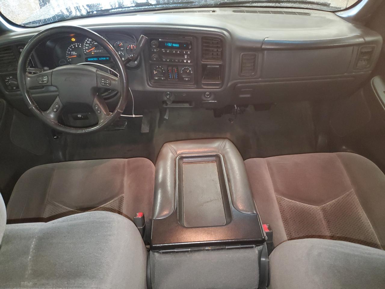 2007 Chevrolet Silverado - Image 8