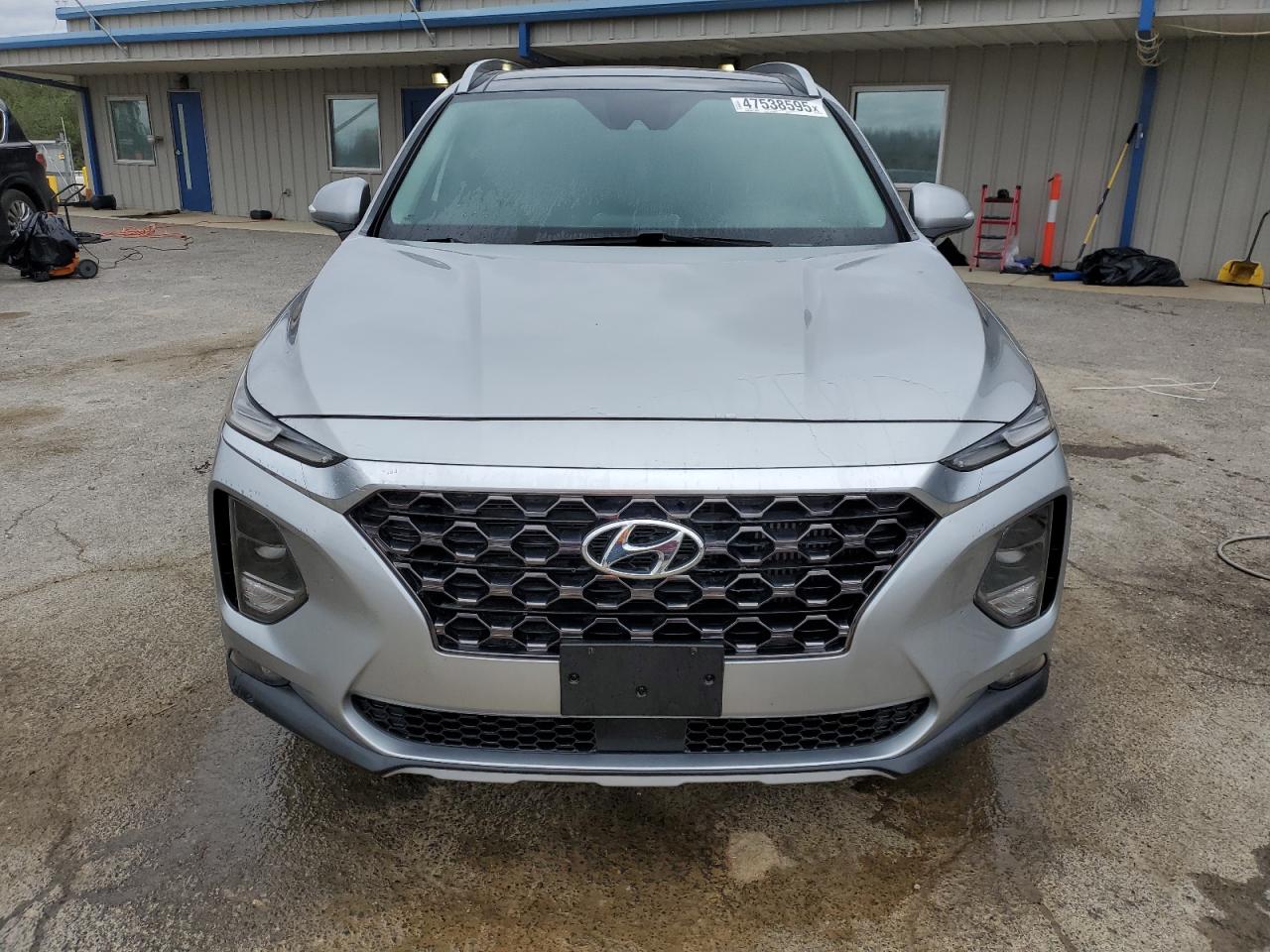 2020 Hyundai Santa Fe - Image 5