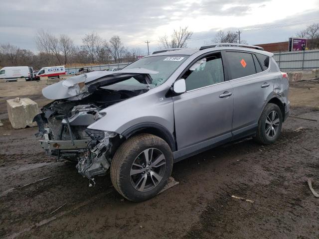 Паркетники TOYOTA RAV4 2017 Серебристый