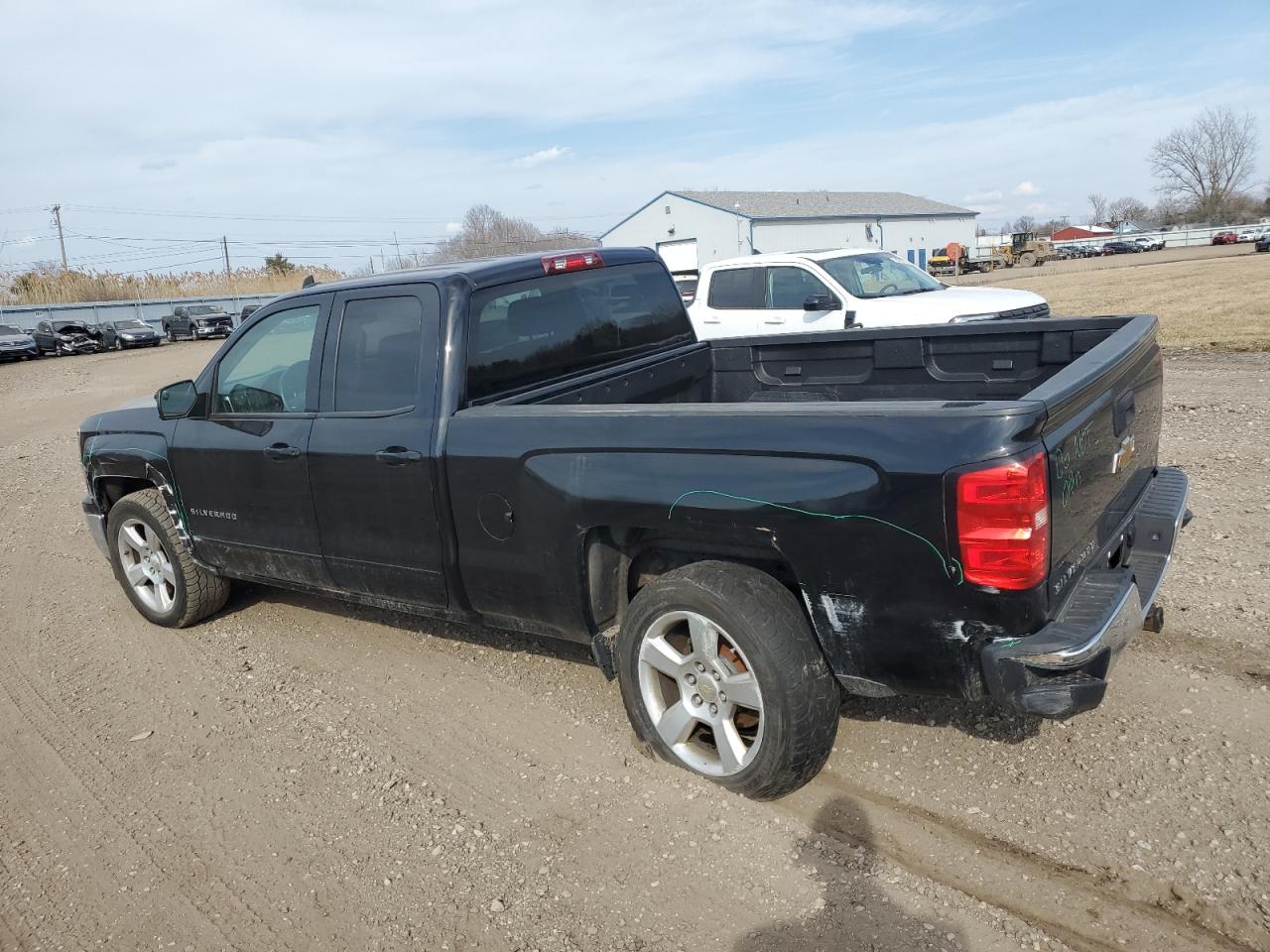 2015 Chevrolet Silverado - Image 2