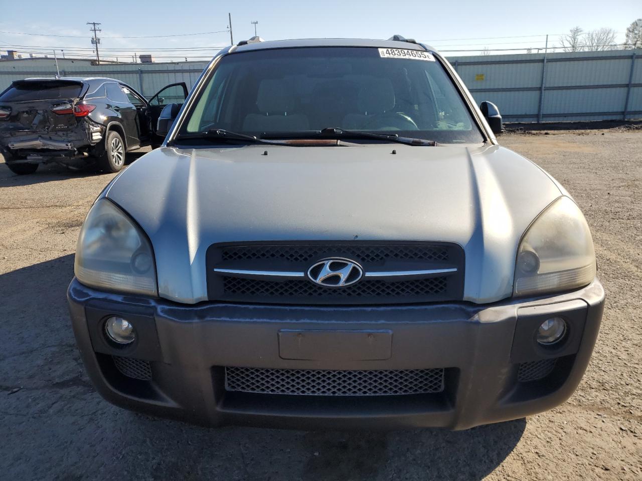 2005 Hyundai Tucson - Image 5