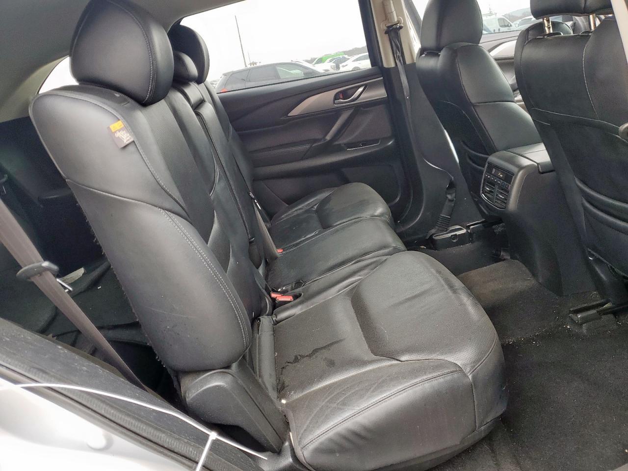 2016 Mazda CX-9 - Image 11