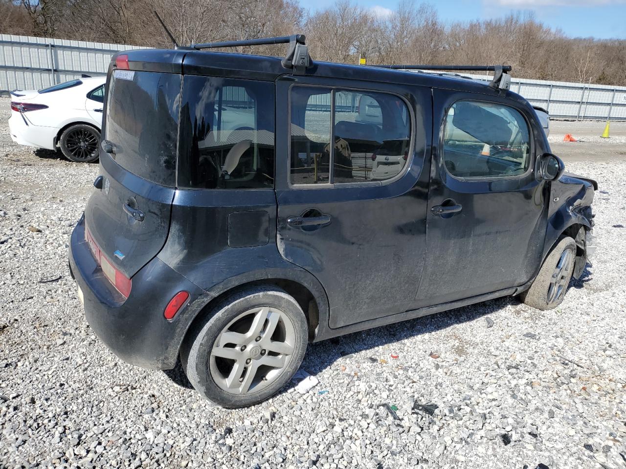 2013 Nissan Cube - Image 3