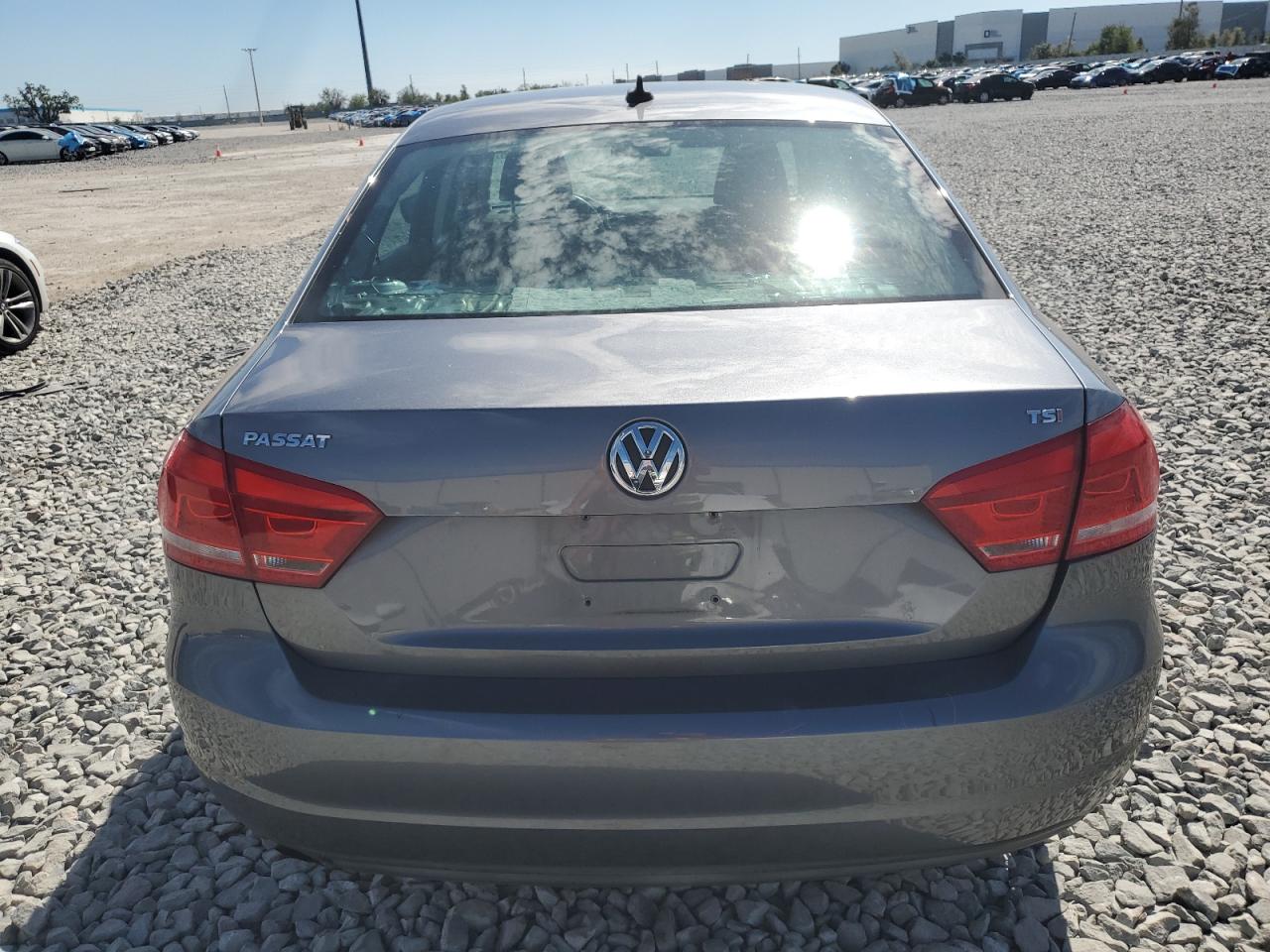 2015 Volkswagen Passat - Image 6