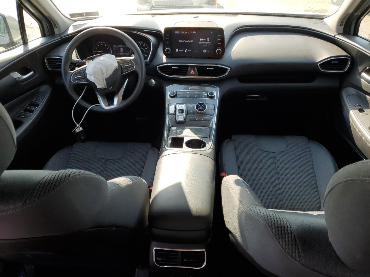 2022 Hyundai Santa Fe - Image 8
