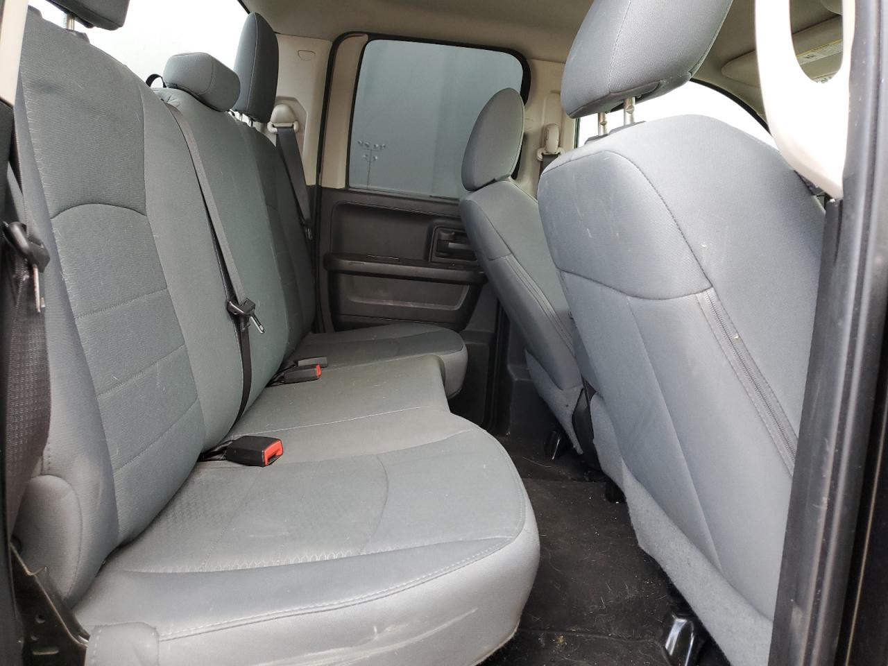 2015 RAM 1500 - Image 10