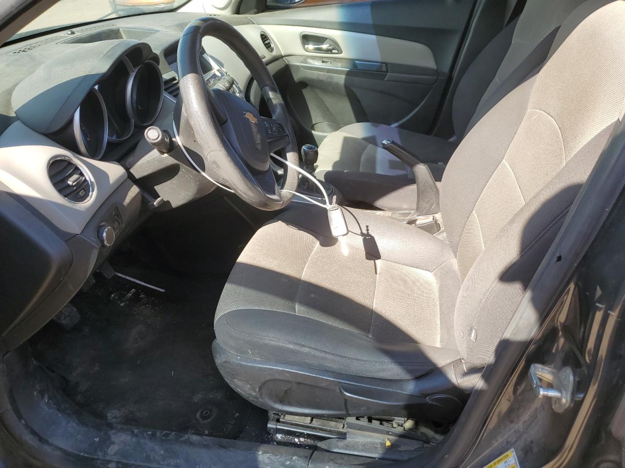 2013 Chevrolet Cruze - Image 7