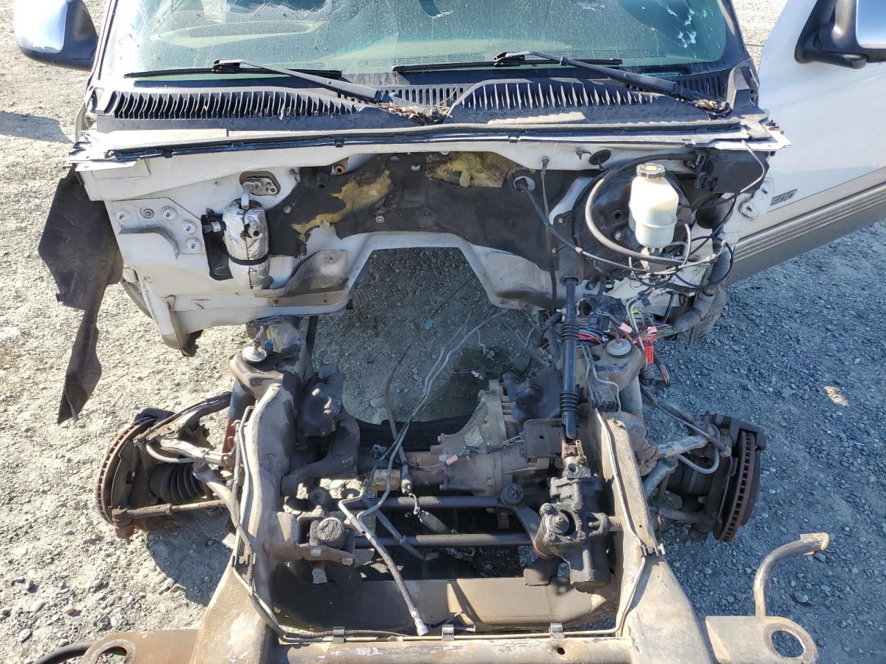 2002 Chevrolet Silverado - Image 11