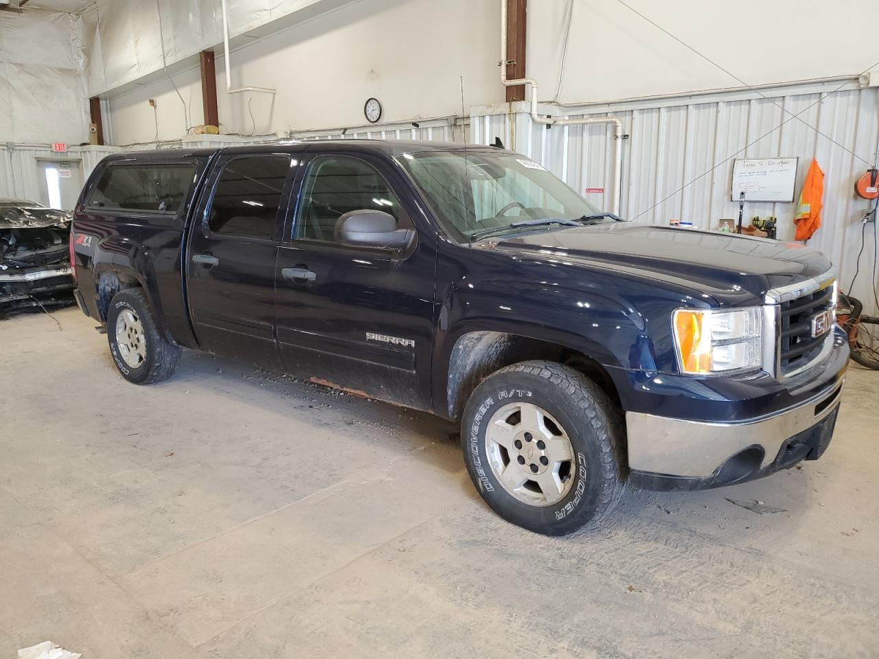 2010 GMC Sierra - Image 4