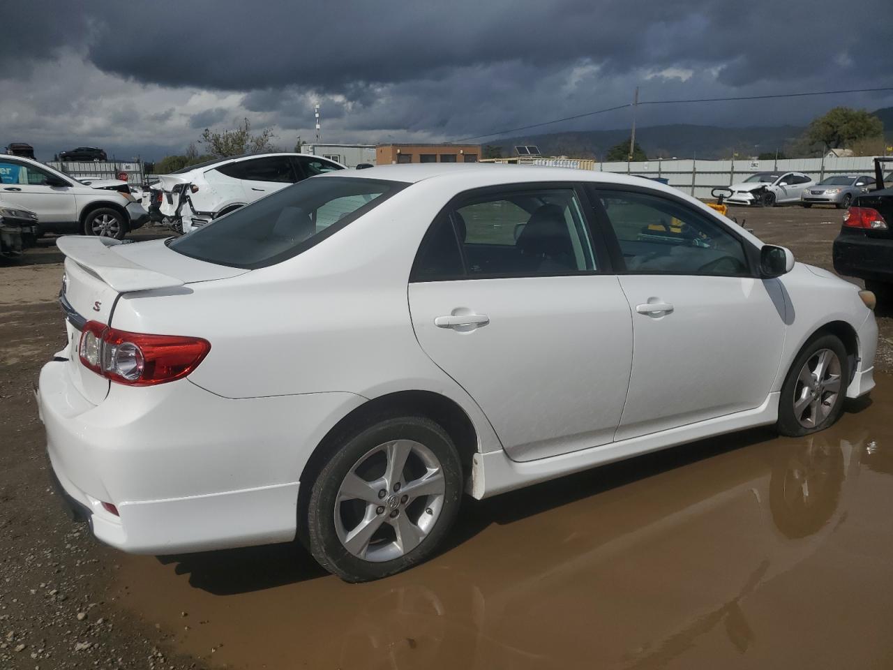2011 Toyota Corolla - Image 3