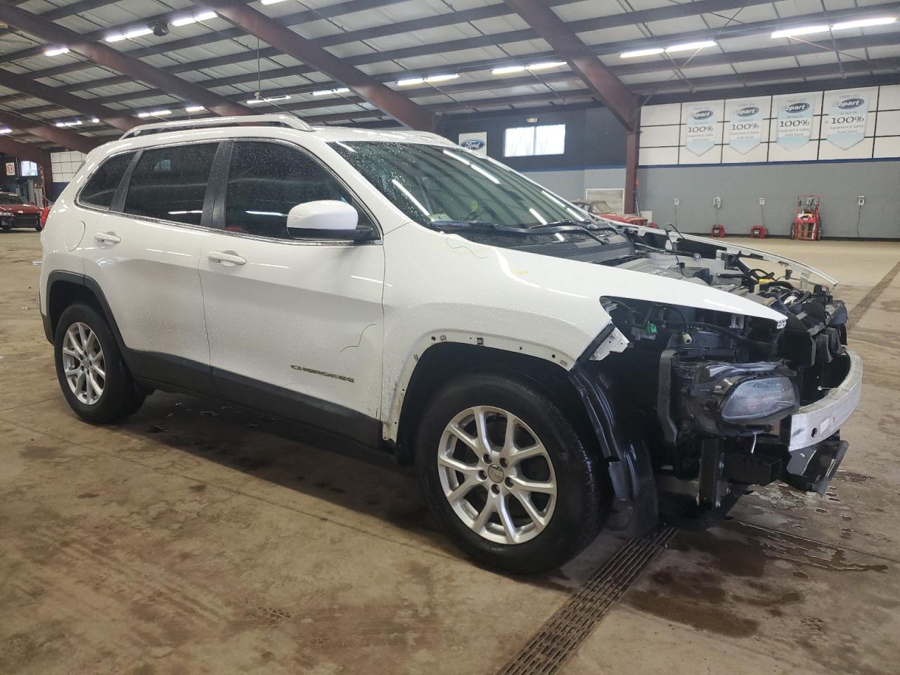 2015 Jeep Grand Cherokee - Image 4