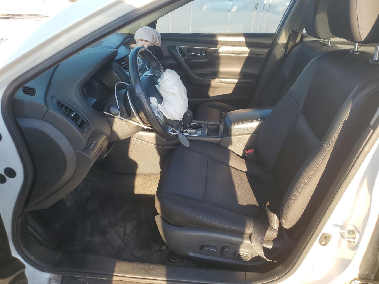 2017 Nissan Altima - Image 7