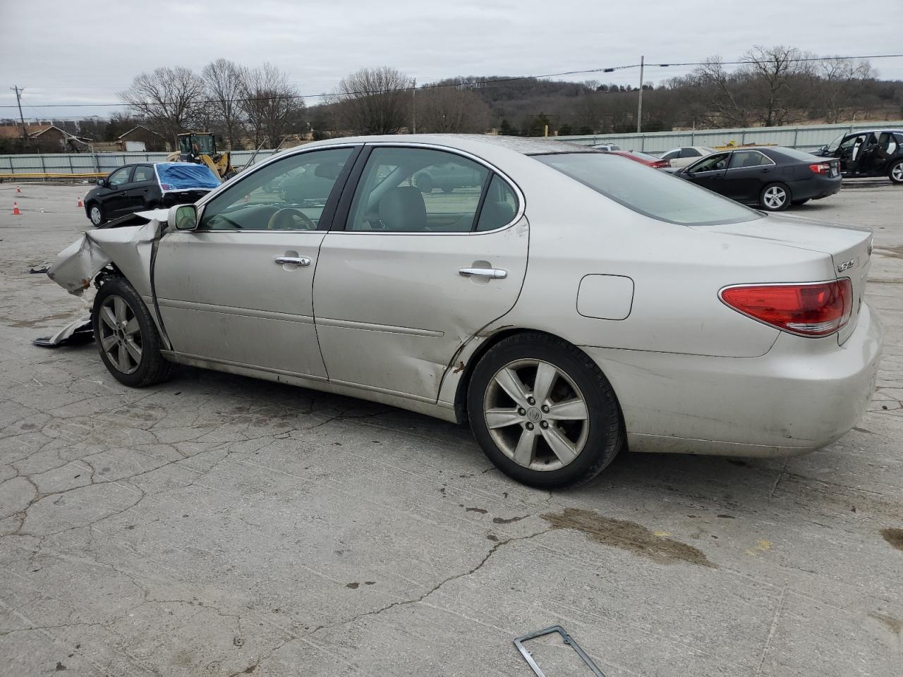 2005 Lexus ES - Image 2