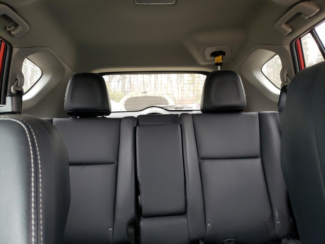 2016 Toyota RAV 4 - Image 10