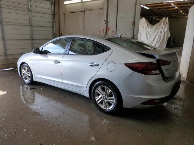  HYUNDAI ELANTRA 2019 Серебристый